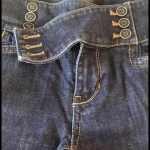 Women’s White House Black Market